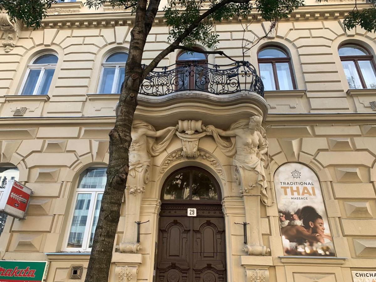Anna 2 Bedrooms 2 Bathrooms 6 Bikes Budapest Exterior photo